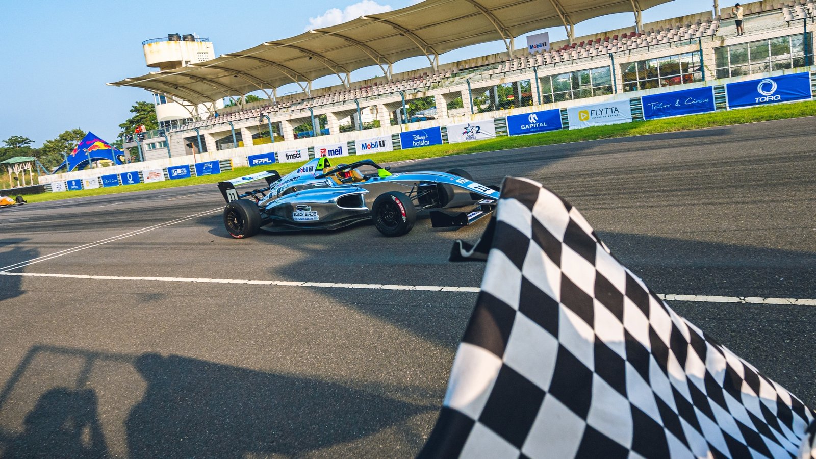 Race Image 2