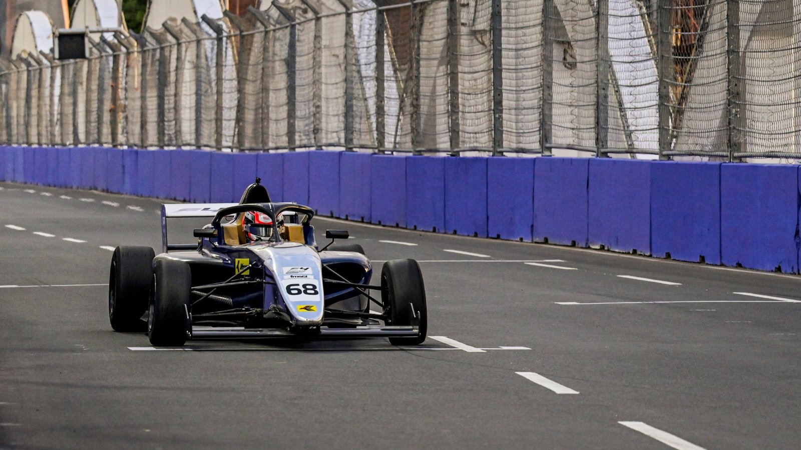 Race Image 3